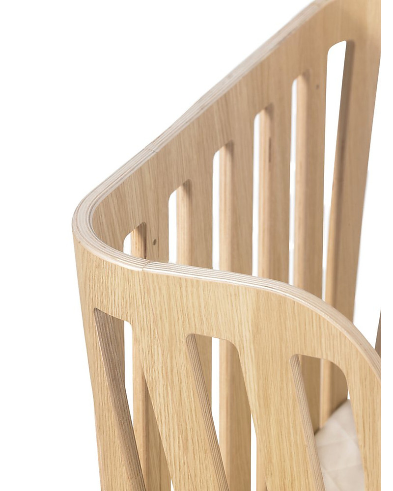 charlie crane bassinet